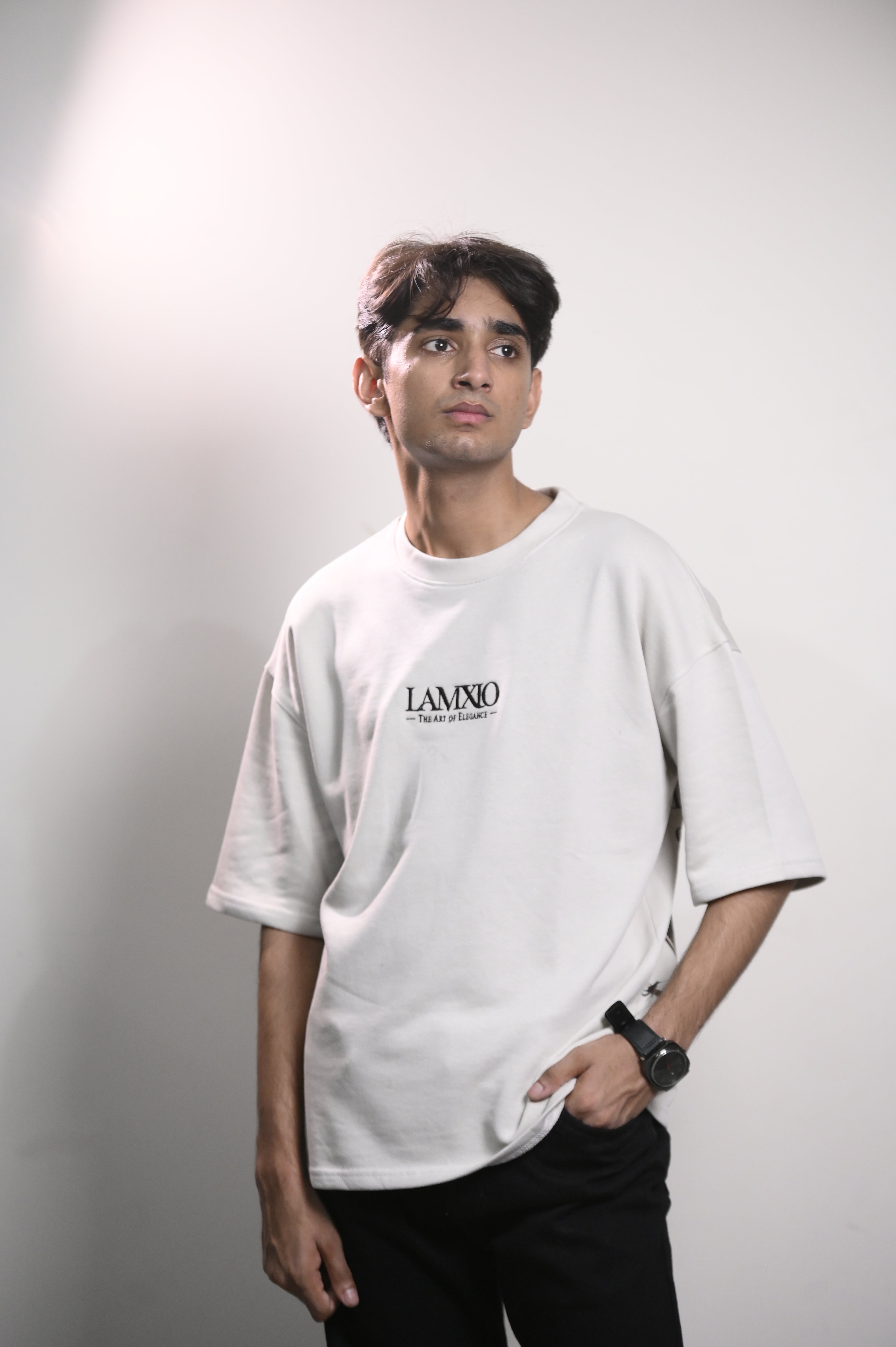 Baki White Oversize DropShoulder Tshirt
