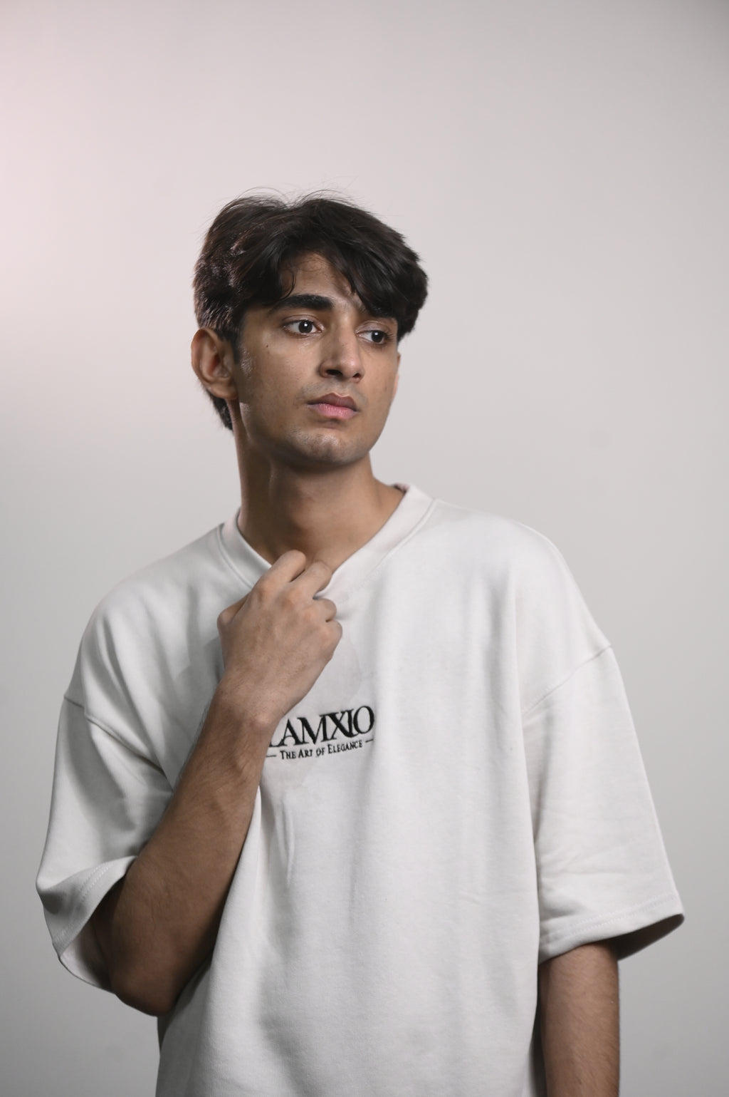 Baki White Oversize DropShoulder Tshirt